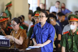 Xét xử phúc thẩm vụ cô giáo bị phạt 5 năm tù: Bị cáo Lê Thị Dung bị tuyên phạt 15 tháng tù