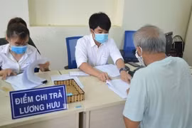 Lý do khi giảm năm đóng bảo hiểm xuống 15 năm, lương hưu của lao động nam thấp hơn nữ