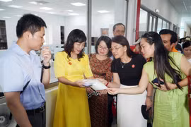 Hơn 150 nhà báo, phóng viên tham quan dự án Tổ hợp Hóa dầu miền Nam tại Vũng Tàu