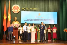 Trao giải cuộc thi “Giải báo chí toàn quốc về ngành Tài chính lần thứ VIII năm 2023”