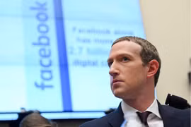 Ông chủ Facebook bị kiện vì không giải quyết nạn buôn bán tình dục trẻ em