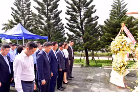 Người lao động BSR dâng hoa tưởng nhớ cố Thủ tướng Võ Văn Kiệt