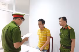 Đà Nẵng: Đóng giả nhân viên ngân hàng lừa đảo gần 1 tỷ đồng