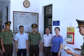 "Biến" đất rừng sản xuất thành đất ở, nguyên chủ tịch thị xã và cán bộ tại Phú Thọ bị bắt