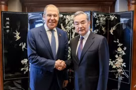 Ông Vương Nghị gặp hai ông Blinken và Lavrov bên lề hội nghị ASEAN