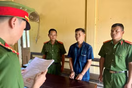 Thừa Thiên Huế: Bắt 2 đối tượng khai thác vàng trái phép