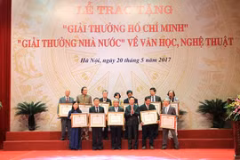 Giải quyết vướng mắc khi xét tặng giải thưởng văn học nghệ thuật