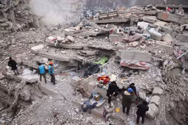 Thảm họa động đất Thổ Nhĩ Kỳ - Syria: Số người chết tăng lên gần 24.000, nhiều trẻ nhỏ sống sót thần kỳ