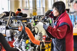 Trung Quốc phải mất vài tháng mới thoát khỏi “cái bóng” của COVID-19