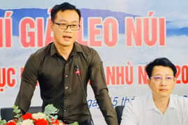 Giải leo núi “Bước chân trên mây” thu hút 100 nhà báo tham dự