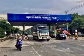 Bắt đầu tháo dỡ trạm thu phí BOT Quốc lộ 20 qua tỉnh Đồng Nai