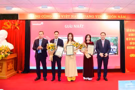 Trao giải Cuộc thi sáng tác tác phẩm hưởng ứng Giải Búa liềm vàng Đảng ủy Khối Doanh nghiệp Trung ương (DNTW) năm 2023
