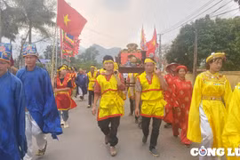 Phú Thọ: Độc đáo lễ rước Thánh, rước Văn tại Hội Đình Thủ Rồng
