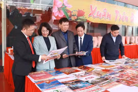 Giới thiệu 300 ấn phẩm, sách báo phản ánh những thành tựu nổi bật của tỉnh Quảng Ninh