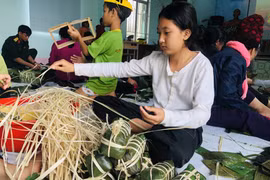 Gia Lai: Mang Tết ấm cho trẻ em mồ côi và người già neo đơn