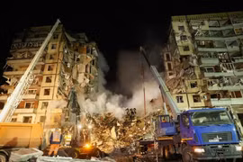 Nga không kích các thành phố Ukraine, ít nhất 12 người thiệt mạng ở Dnipro