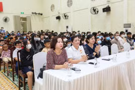 Van Phuc Group tặng quà Tết cho 300 trẻ em có hoàn cảnh khó khăn, mồ côi tại TP. Thủ Đức
