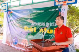 Báo Điện tử VietnamPlus chung tay hỗ trợ học sinh vùng khó khăn Đất Mũi