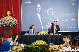 Báo Nhân Dân mời huyền thoại saxophone Kenny G về Việt Nam biểu diễn