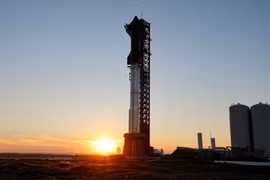 SpaceX hoãn vụ phóng lại siêu tàu vũ trụ Starship đến ngày mai (18/11)
