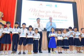 Hậu Giang: Hàng ngàn học sinh khó khăn cần thêm sự tiếp sức từ cộng đồng