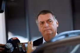 Cảnh sát bắt các trợ lý của cựu Tổng thống Brazil Bolsonaro trong vụ đột kích