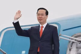 Chủ tịch nước Võ Văn Thưởng lên đường tham dự Lễ đăng quang của Nhà vua Anh Charles III