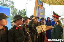 Hà Nội: Gặp mặt thanh niên tình nguyện lên đường nhập ngũ năm 2023