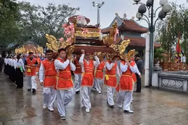 Đặc sắc màn rước kiệu Lễ hội Tản Viên Sơn Thánh