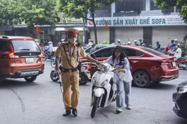 Hà Nội: Xử lý hơn 2.300 trường hợp học sinh, sinh viên vi phạm trật tự an toàn giao thông