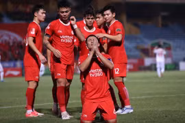 Bùi Tiến Dũng ghi bàn duy nhất, Viettel đánh bại Hồng Lĩnh Hà Tĩnh