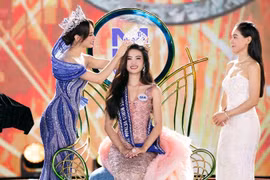 Hãy cứ để Hoa hậu là một danh xưng!
