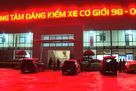 Bắt tạm giam lãnh đạo, đăng kiểm viên Trung tâm đăng kiểm xe cơ giới 98-06D