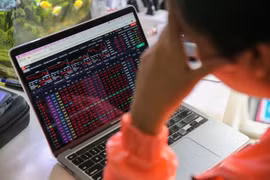 Chứng khoán 13/4 vẫn chờ “đáy”