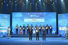 ONEBANK by Nam A Bank được vinh danh “Giải thưởng Chuyển đổi số Việt Nam 2023”