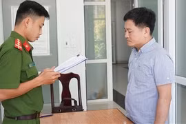 Bắt đối tượng lừa “hô biến” đất trồng lúa, hoa màu thành đất ở để chiếm đoạt tiền
