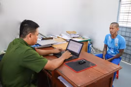 Bắt tạm giam đối tượng dùng súng giải quyết mâu thuẫn