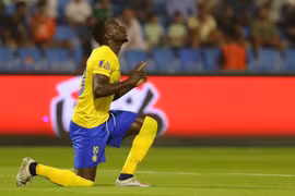 Vắng Ronaldo, Al-Nassr thua ngược đội bóng của Steven Gerrard