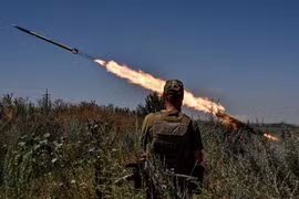 Ukraine và Nga cáo buộc nhau nã pháo vào dân thường ở Zaporizhzhia