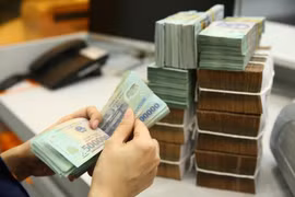 Doanh nghiệp khó khăn có thể không bị chuyển nhóm nợ xấu