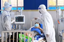 Ca Covid-19 nhập viện ở TP. Hồ Chí Minh tăng