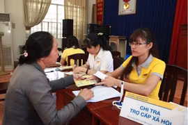 Hà Nội sẽ chi trả lương hưu, trợ cấp bảo hiểm xã hội hàng tháng thành 2 đợt