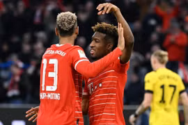 HLV Tuchel ra mắt như mơ, Bayern đại thắng Dortmund