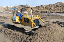 Thủ tướng chỉ đạo gỡ vướng về đất đai, vật liệu xây dựng làm đường cao tốc và bất động sản