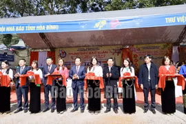 Hội Nhà báo tỉnh Hòa Bình tổ chức Trưng bày Báo xuân Quý Mão 2023