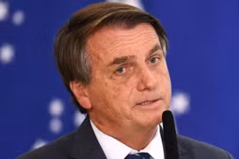 Bạo loạn ở Brazil: Ông Bolsonaro nhập viện vì bệnh đường ruột