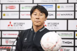 HLV Shin Tae-yong: “ĐT Indonesia thua Việt Nam một phần vì mặt sân xấu”