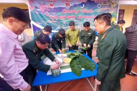 Xuân Biên phòng, gắn kết tình quân dân