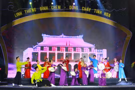 Đặc sắc chương trình nghệ thuật "Linh thiêng đình Chèm - Dòng chảy tinh hoa"