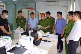 Cho vay nặng lãi, thuê giang hồ “khủng bố” con nợ, 1 nhân viên ngân hàng bị bắt